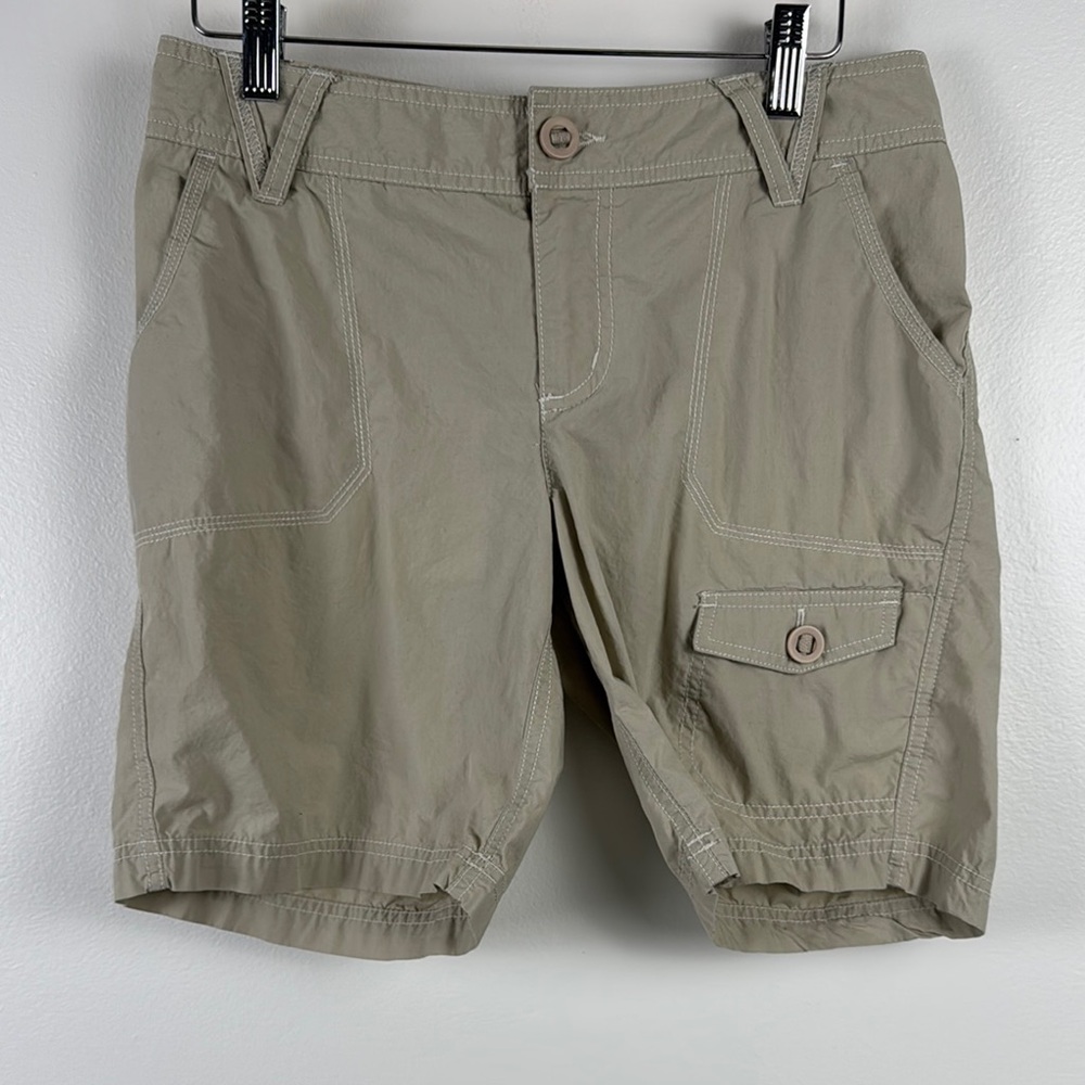 ✨3/$25✨ Columbia Women's Tan Cargo Shorts - 4